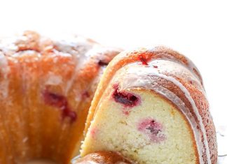 CRANBERRY ORANGE CAKE