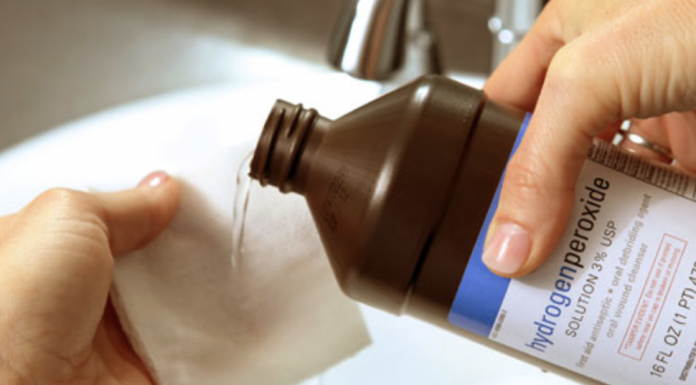 10 reasons to keep a bottle of hydrogen peroxide in your home