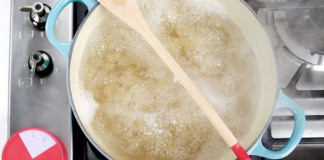 8 Easy Kitchen Hacks for Busy Moms