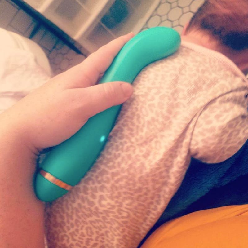 Mom Triggers Debate After Using Vibrator To Clear Baby’s Congestion - Health 2024 | PopcornTime