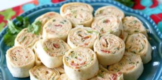 CHICKEN ENCHILADA ROLL UPS