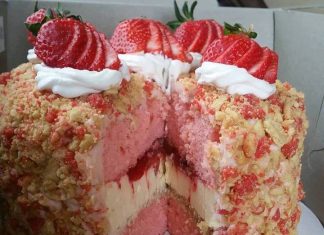 Strawberry shortcake cheesecake