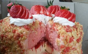 Strawberry shortcake cheesecake