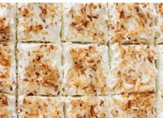 COCONUT CREAM PIE BARS