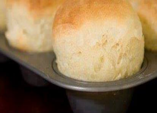 Momma’s Easy No Yeast Dinner Rolls