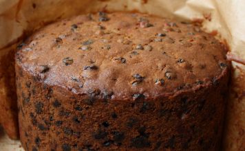 Easy Christmas Cake