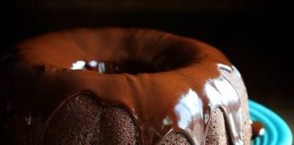 CHOCOLATE BROWNIE CAKE