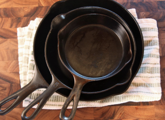You want to clean your cast iron skillet? Then follow 7 tips