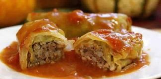 SLOW COOKER CABBAGE ROLLS