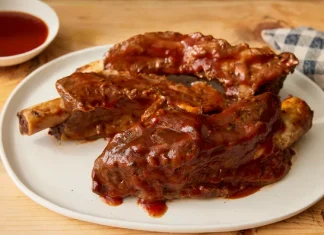 SLOW COOKER BARBEQUED BEEF RIBS