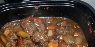 CROCK POT PEPPER STEAK
