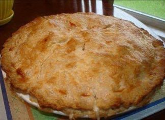 DELICIOUS CHICKEN POT PIE
