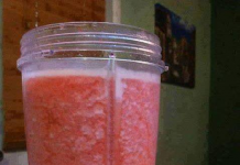 Strawberry-Lemon Detox Drink.