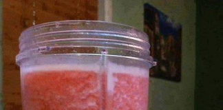 Strawberry-Lemon Detox Drink.