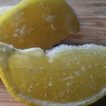 After reading this you will always keep lemons in the freezer