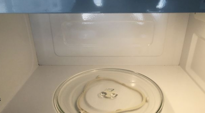 We Tried 10 Famous Cleaning Hacks and Here’s What Actually Work