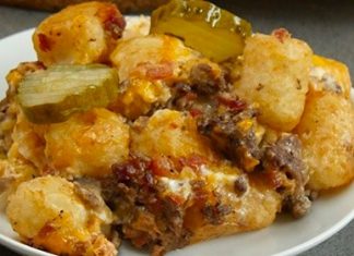 Bacon Cheeseburger Tater Tot Casserole