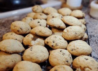 Banana Bread Chocolate Chip Cookies