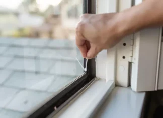 6 Ways to Clean Sliding Windows Using Homemade Cleaner