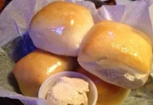 Homemade Texas Roadhouse-Style Rolls with Cinnamon Honey Butter