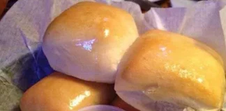 Homemade Texas Roadhouse-Style Rolls with Cinnamon Honey Butter