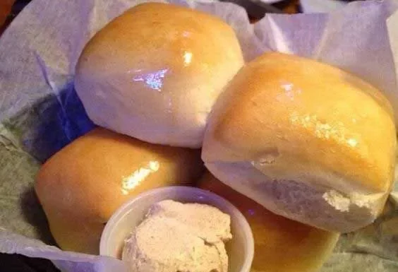 Homemade Texas Roadhouse-Style Rolls with Cinnamon Honey Butter
