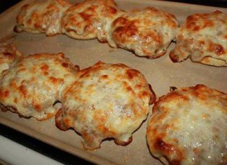 PIZZA BURGERS