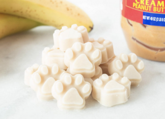 How to make frozen banana dog treats