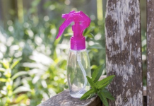 How to make your own peppermint cooling spray easily