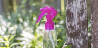 How to make your own peppermint cooling spray easily