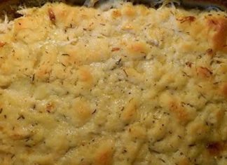 BAKED CHICKEN AND DUMPLINS