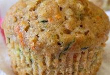 ZUCCHINI CARROT OATMEAL MUFFINS