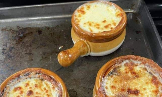 OUTBACK STEAKHOUSE WALKABOUT ONION SOUP