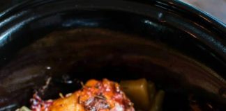 Slow cooker full chicken dinner