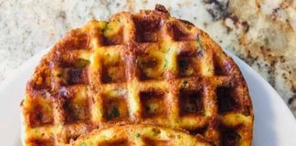 BACON CHEDDAR BAY BISCUITS CHAFFLE RECIPE