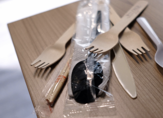 10 Uses for Plastic Spoons in the Classroom