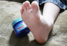 Ease coughs using this Vicks foot massage