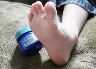 Ease coughs using this Vicks foot massage