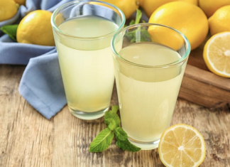 These 8 smoothies can help you flush excess waste from your colon