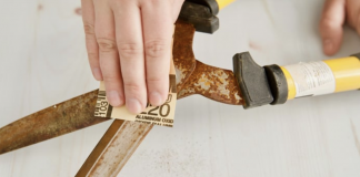 6 Efficient Ways To Remove Rust With Things That You Have