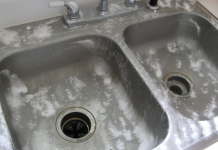 The proper way to clean and polish stainless steel sinks