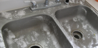 The proper way to clean and polish stainless steel sinks