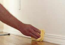 How To Clean Baseboards – Quick and Easy