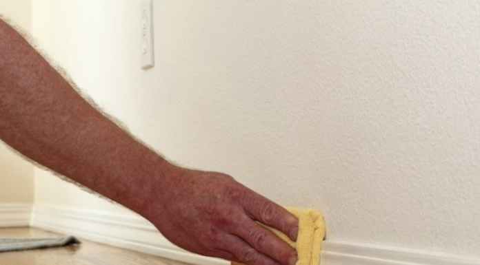 How To Clean Baseboards – Quick and Easy