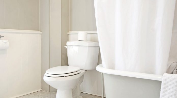 Use these 7 tips to keep your bathroom and toilet clean