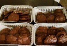 HOMEMADE TURTLE CANDY WITH PECANS AND CARAMEL