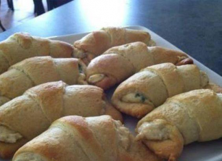 Roasted Garlic Chicken Puffs