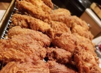 HOW TO MAKE PERFECT SOUTHERN FRIED CHICKEN