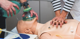 Use these 4 tips to save your baby from choking to death