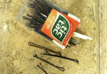 10 Safety Pin Uses Around The House That You Should Know About